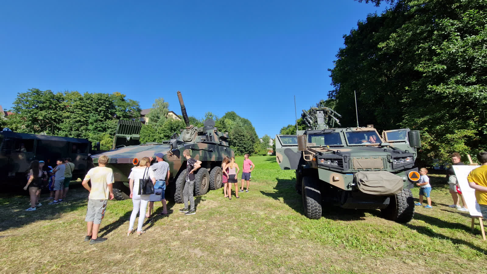 Pokazy sprzętu, gry czy quizy. Piknik wojskowy w Bychawie 2 20230815_160607.jpg
