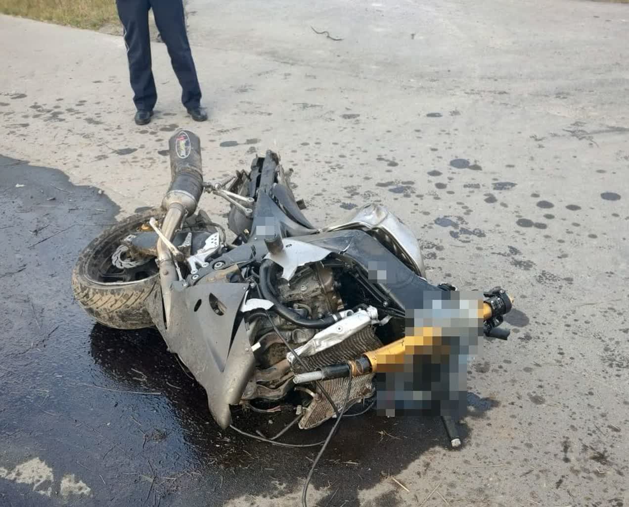 Śmiertelny wypadek na drodze. Nie żyje motocyklista 2 344-226603.jpg