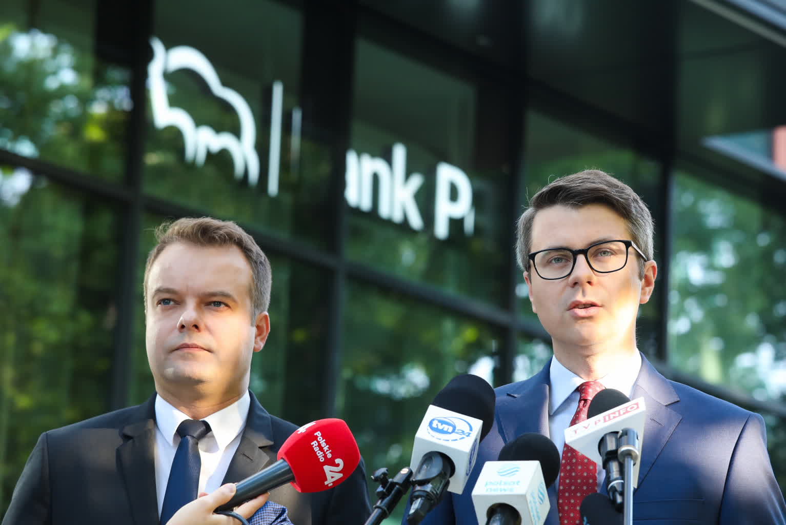 Rzecznik PiS o pierwszym pytaniu referendalym 2 mid-23822007.jpg