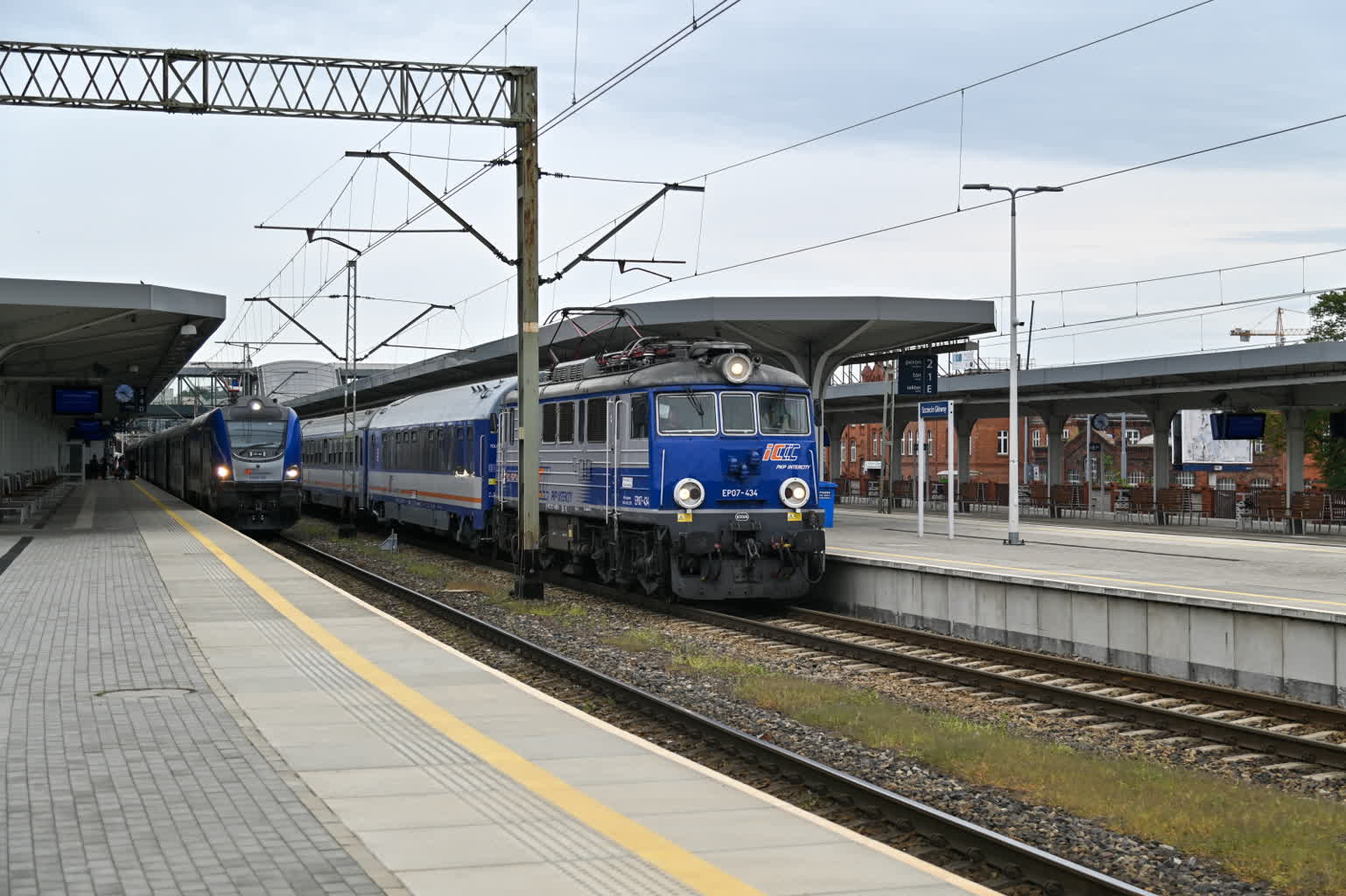 Incydent na kolei. "Zgłoszenie trafiło do ABW" 3 mid-23826034.jpg