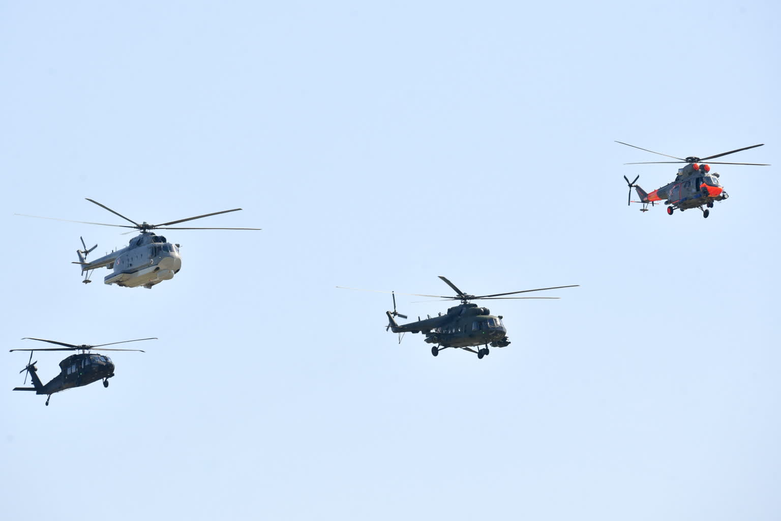 Szef MON: należy odstraszyć agresora tworząc silne wojsko 5 mid-23826148.jpg