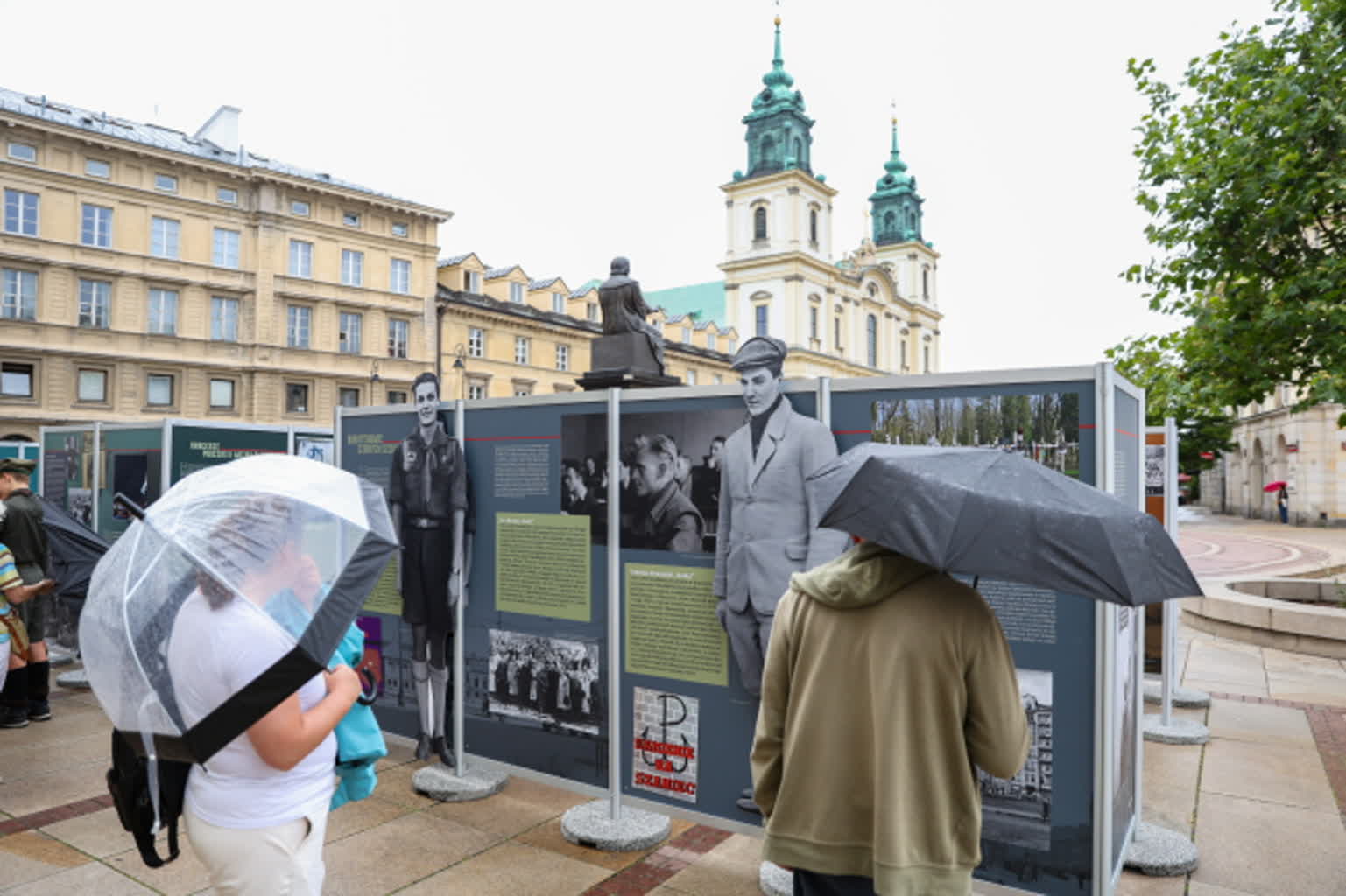 Wręczono medale "Pro Patria" członkom ZHR. Wśród odznaczonych podharcmistrz z regionu 1 net-23801255.jpg