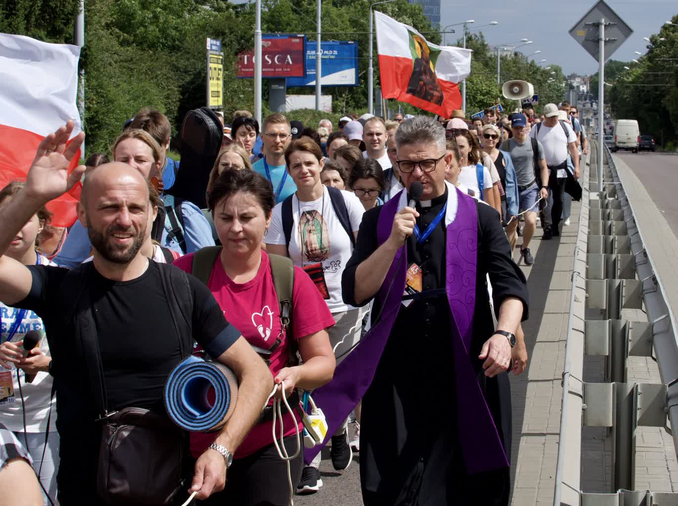 Pielgrzymi idą do Częstochowy. Wciąż można do nich dołączyć 4 p8030231-2023-08-03-163045.jpg