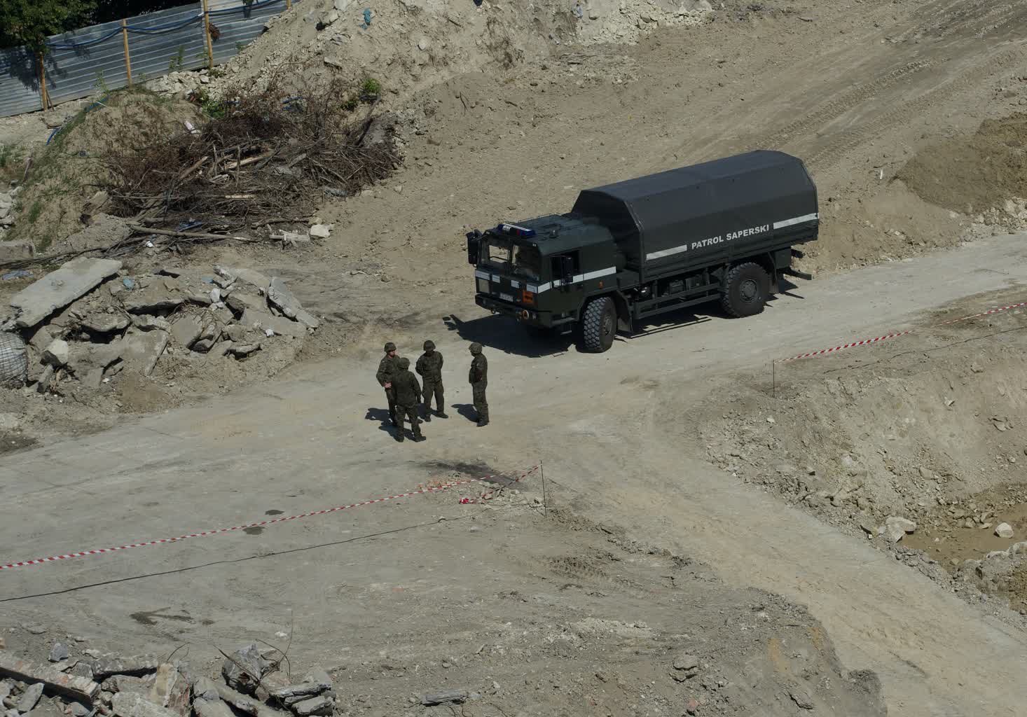 "Najważniejsze jest doświadczenie i rozsądek". Saperzy zneutralizowali niewybuch z placu budowy 2 P8110338.jpeg