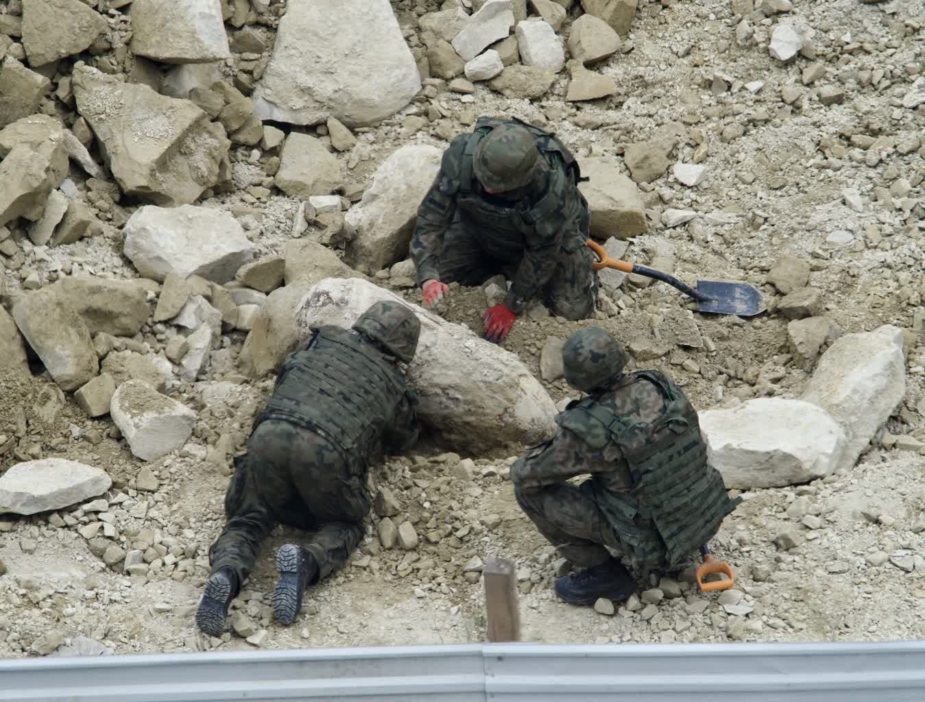 "Najważniejsze jest doświadczenie i rozsądek". Saperzy zneutralizowali niewybuch z placu budowy 3 P8110390.jpeg