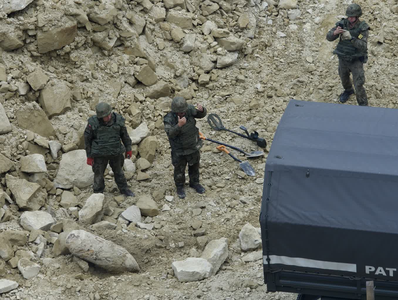 "Najważniejsze jest doświadczenie i rozsądek". Saperzy zneutralizowali niewybuch z placu budowy 4 P8110415.jpeg