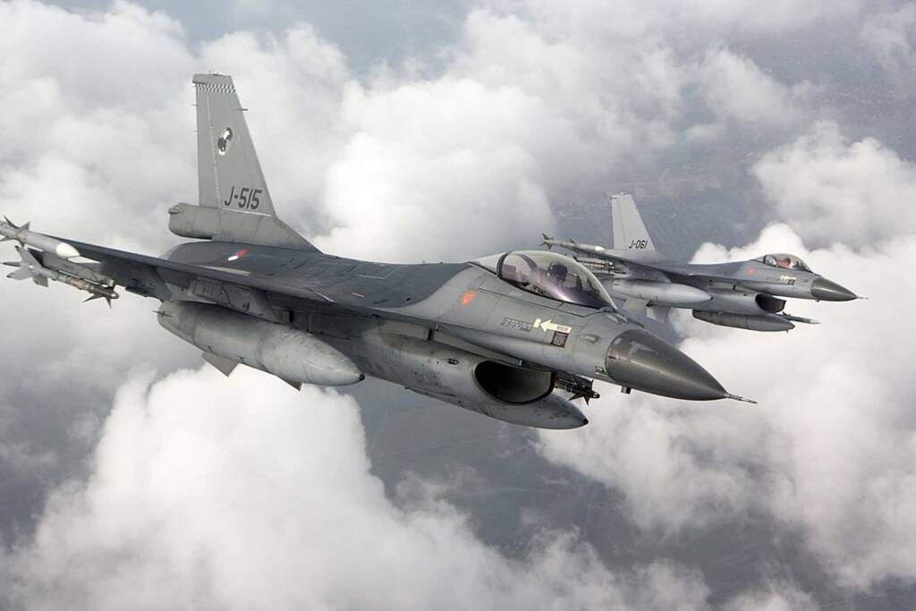 two dutch f 16s 2023 08 18 064941