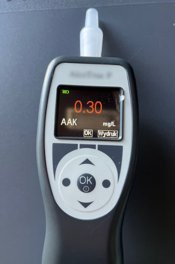 Wpadł podczas kontroli ciężarówki. Uwagę inspektorów zwróciła silna woń 2 2-678x1024.jpg