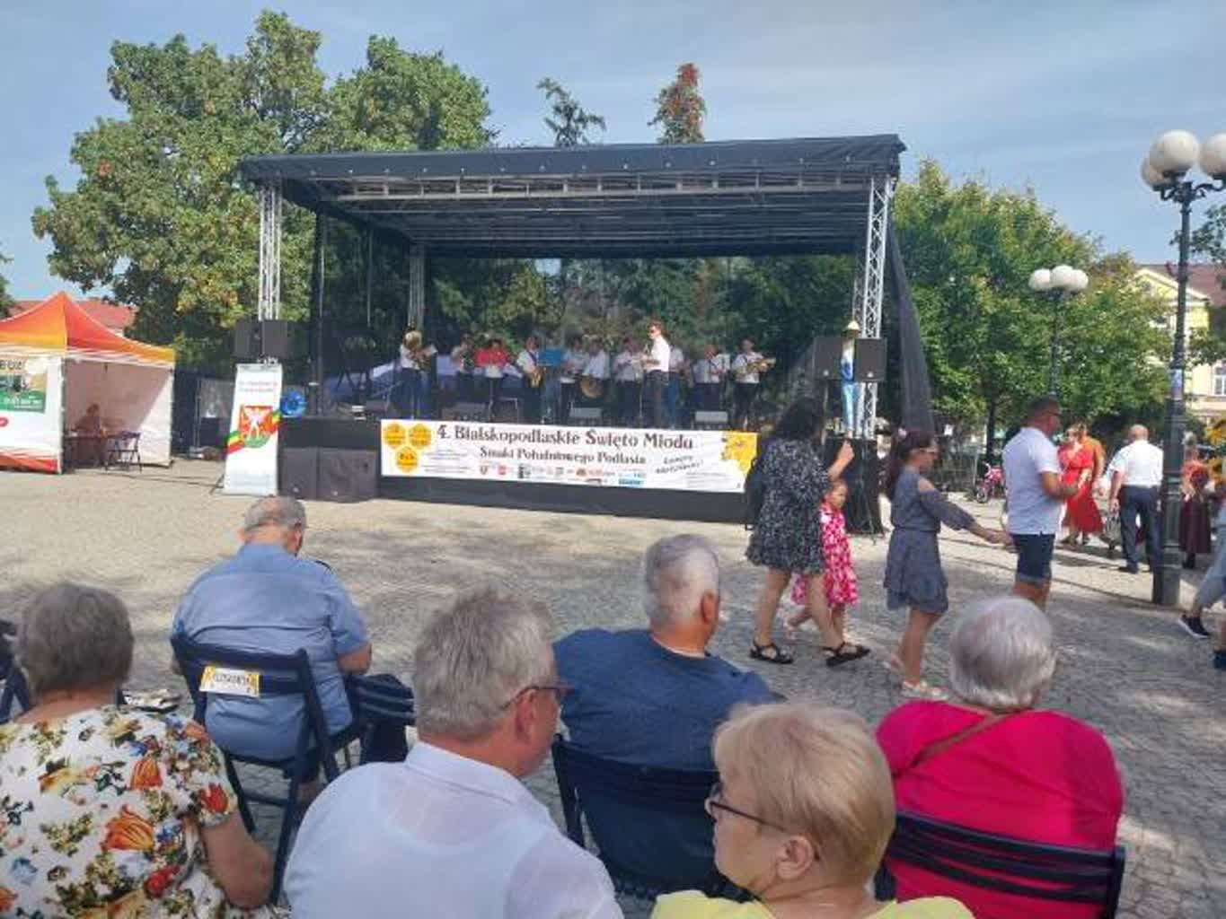 Bialscy pszczelarze skarżą się na problem ze sprzedażą miodu 3 377912140_6862058360524644_2432508701227147064_n.jpg