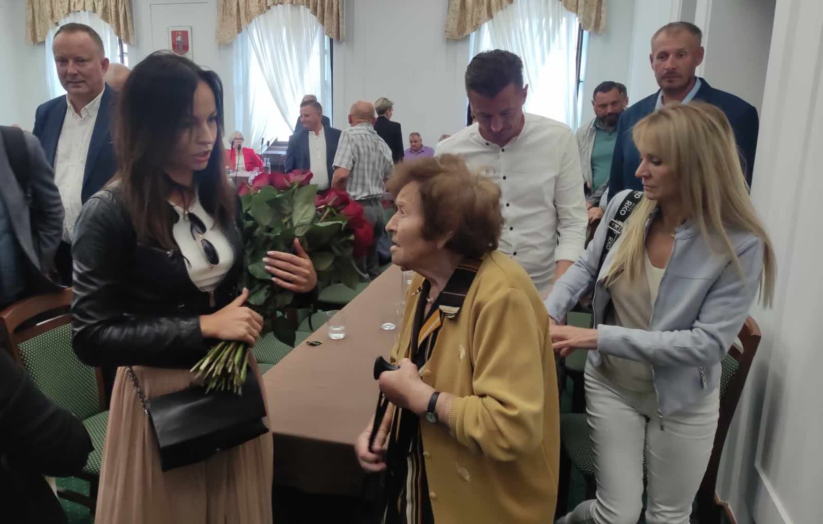 Witold Paszt pośmiertnie uhonorowany medalem „Zasłużony dla Zamościa” 2 381574822_3721388608187371_8768934585874557344_n.jpg