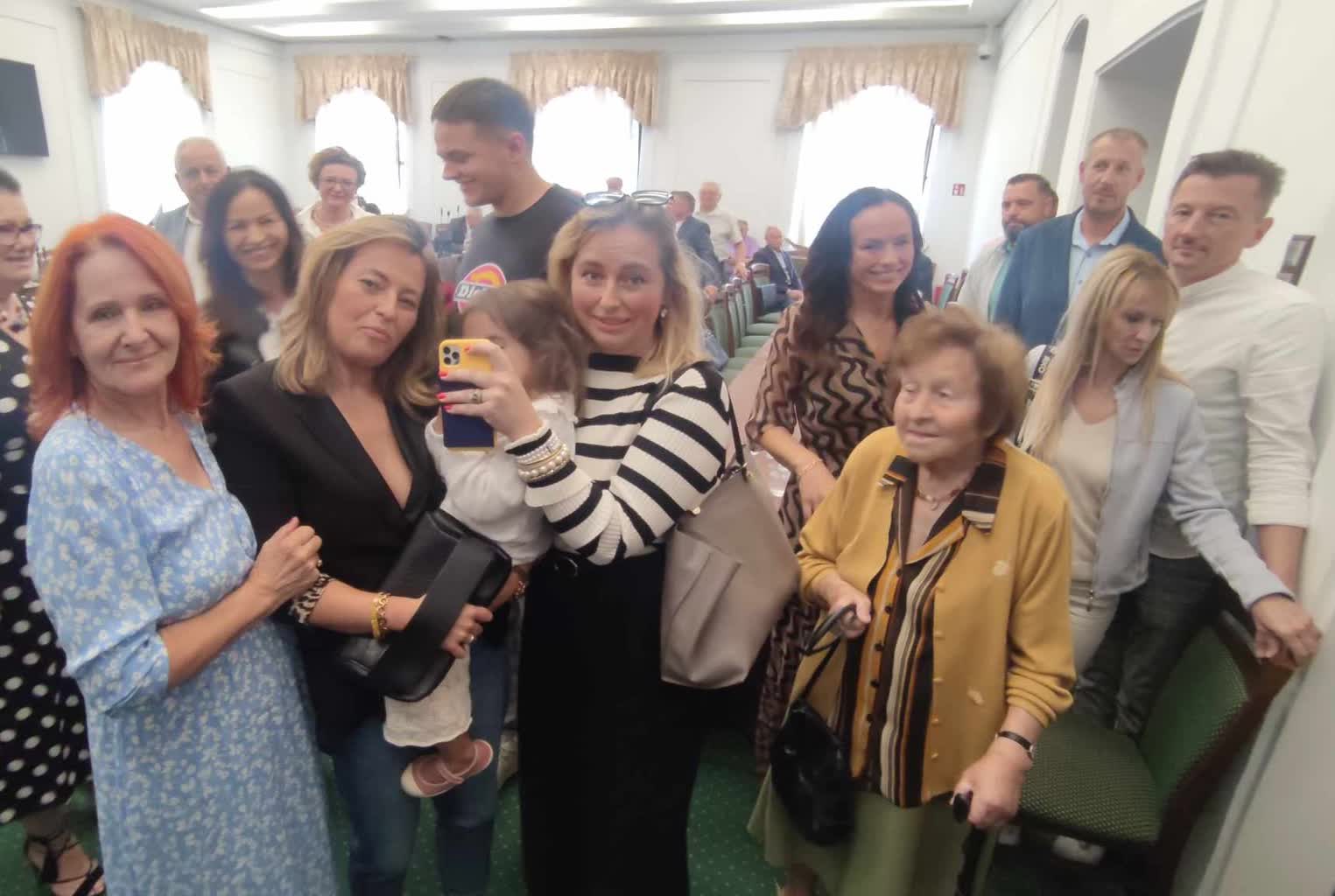 Witold Paszt pośmiertnie uhonorowany medalem „Zasłużony dla Zamościa” 3 384073927_5935690199867706_3390594788080059620_n.jpg