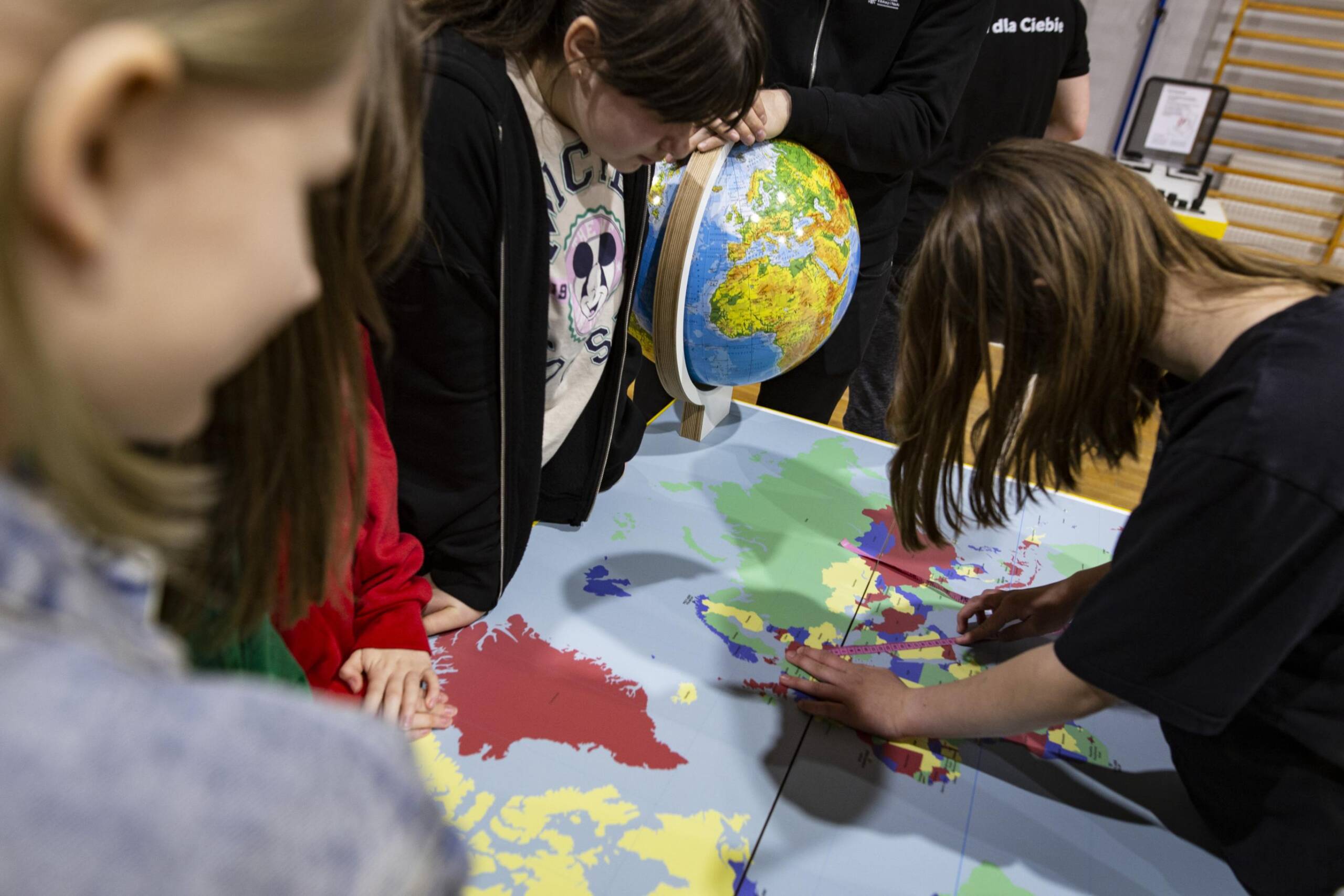 Kopernik z robotem odwiedzą Świdnik 2 AS_23.04.04_008.jpg