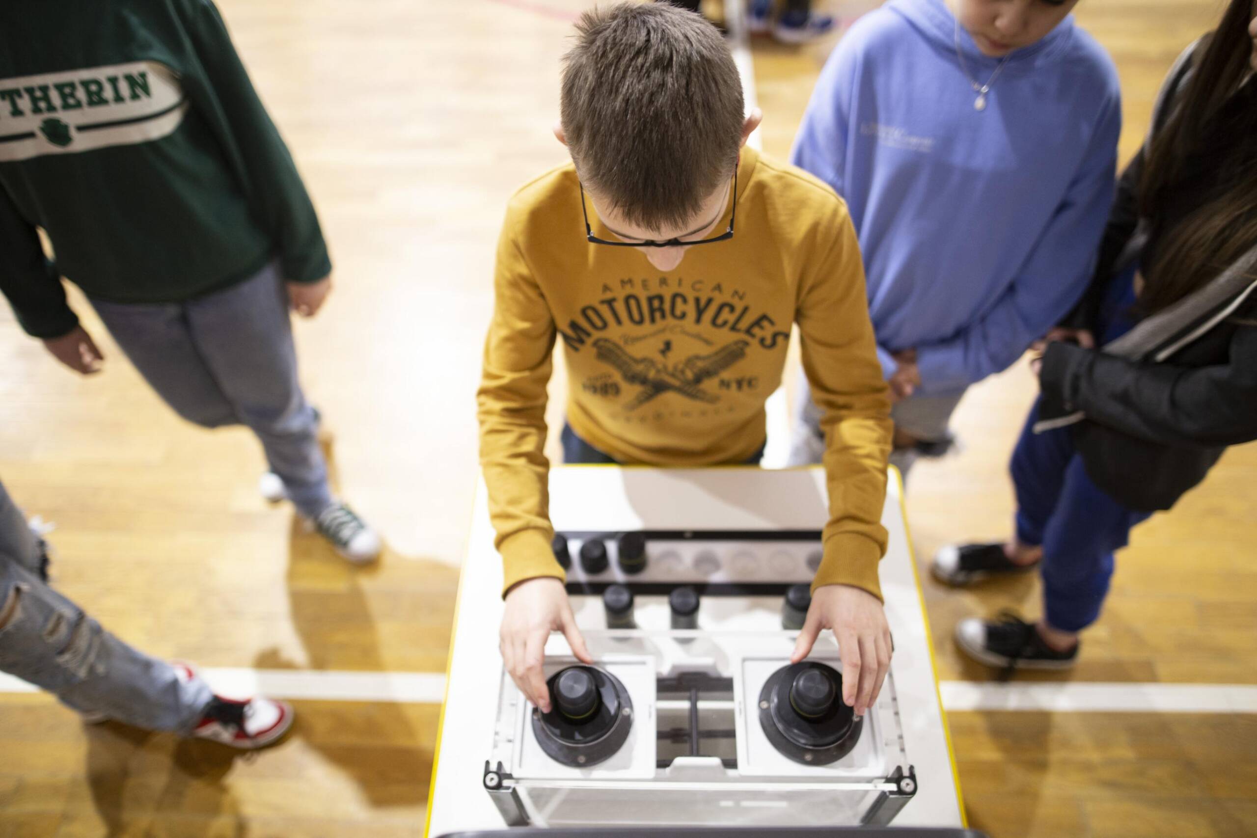 Kopernik z robotem odwiedzą Świdnik 3 AS_23.04.04_060.jpg