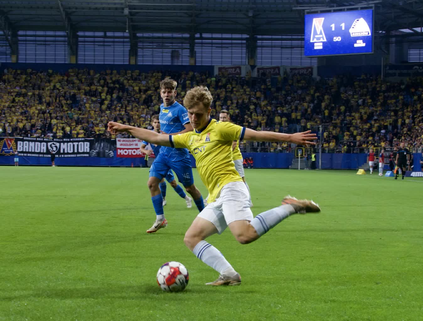 Motor po thrillerze wygrał ze Stalą Rzeszów 2 p9030890-2023-09-03-220903.jpg