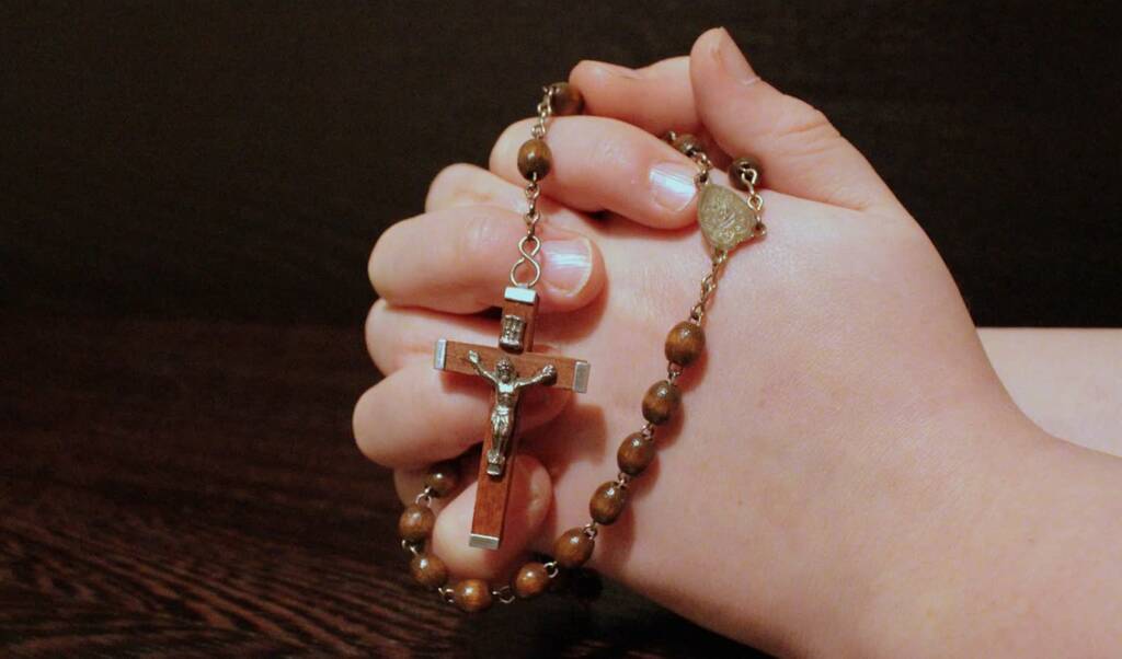 rosary 1211064 1280 2023 09 30 134405