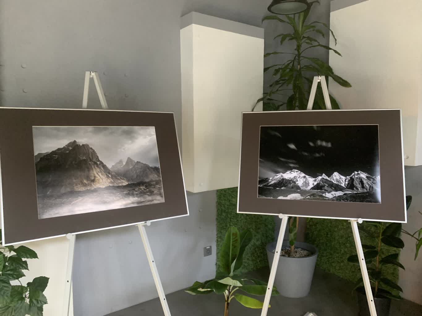 "Karakorum". Wystawa prac Grzegorza Surmacza 2 384535238_1522761008527869_6437819490877304968_n.jpg