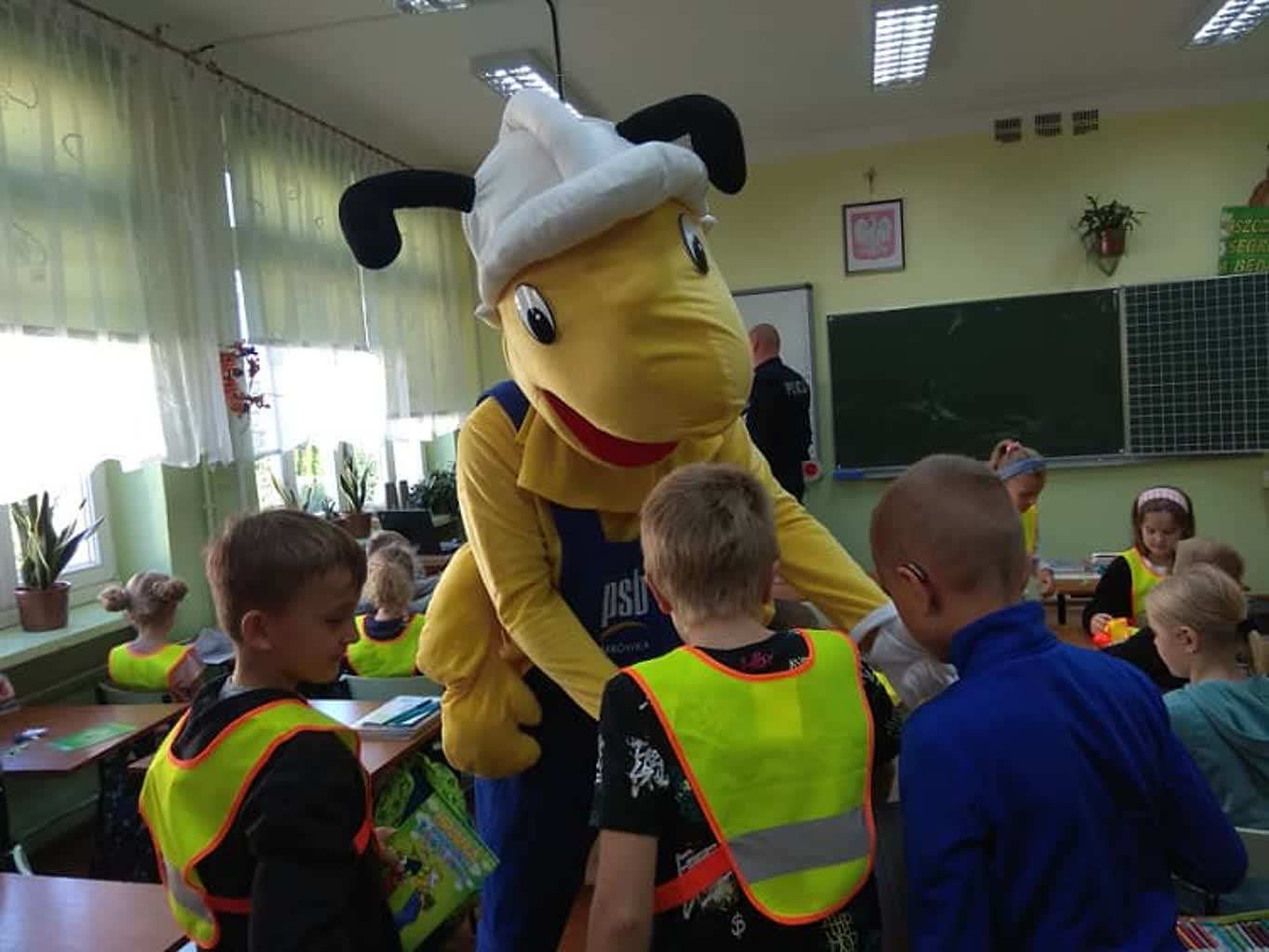 Pluszaki służą też w policji. W sobotę miały swój dzień 5 396109180_636296032007115_4380782628913715396_n.jpg