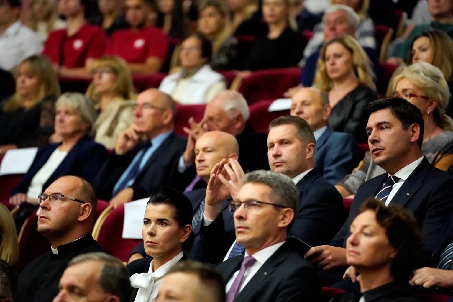 „Międzypokoleniowy WF”. Minister Czarnek ogłosił nowy program 3 czarnek 2.jpg