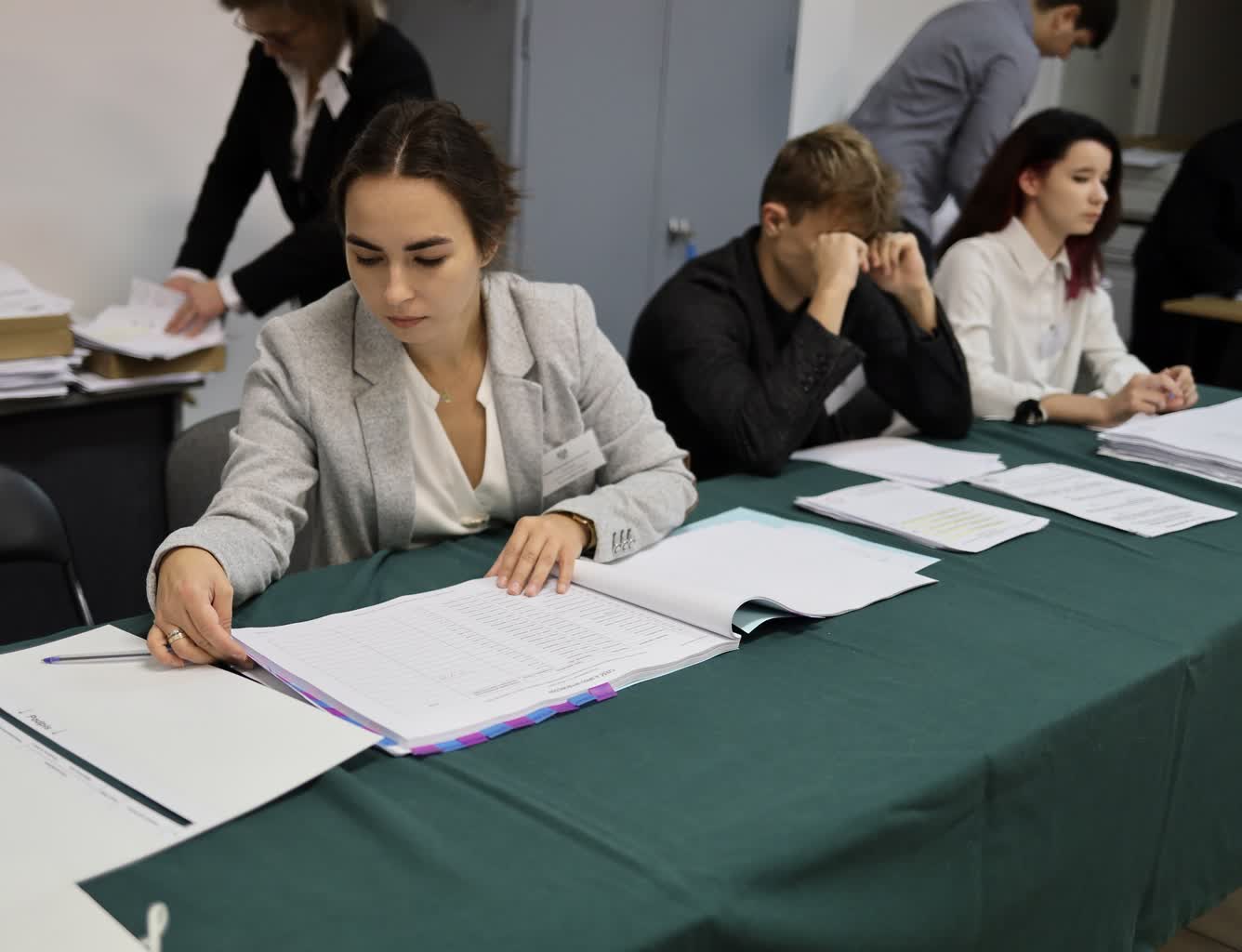 Mieszkańcy regionu głosują. Wybory przebiegają bez zakłóceń 2 img_8338-2023-10-15-081018.jpg