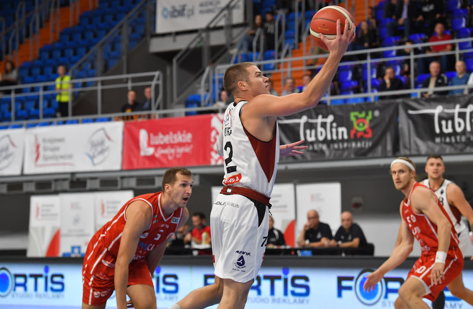 Porażka lubelskich koszykarzy w europejskich rozgrywkach 2 kra_8175-2023-10-04-214331.jpg