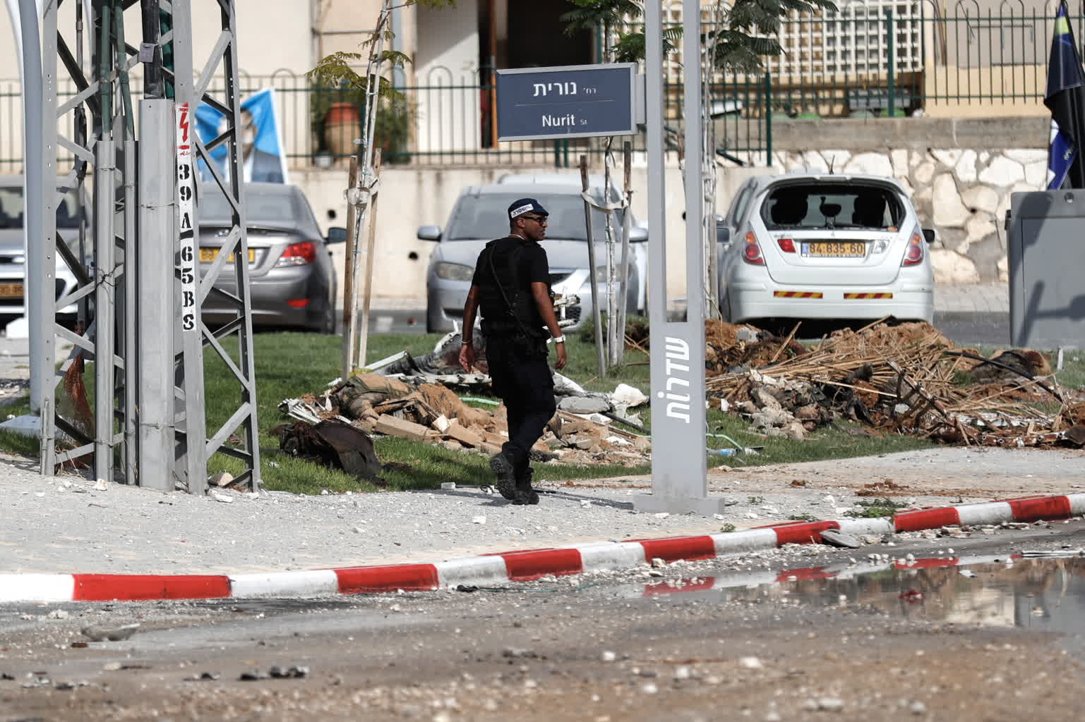 Uczniowie z Chełma wkrótce zostaną ewakuowani z Izraela 2 mid-epa10907032.jpg