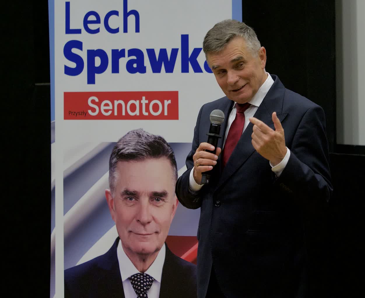 "Bezpieczna przyszłość Polaków": wojewoda Lech Sprawka spotkał się z sympatykami 2 PA120476.jpeg