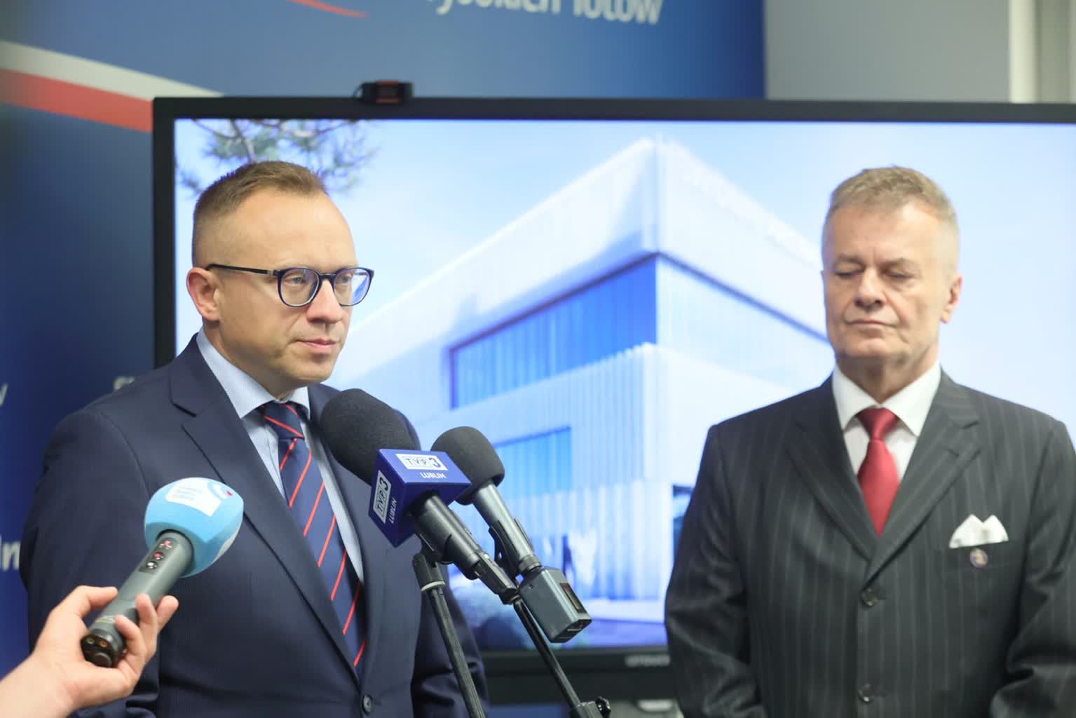 „To będzie centrum sportowo- kulturalne miasta”. Świdnik zbuduje Arenę 2 pm_KONFA-101023-003.jpg