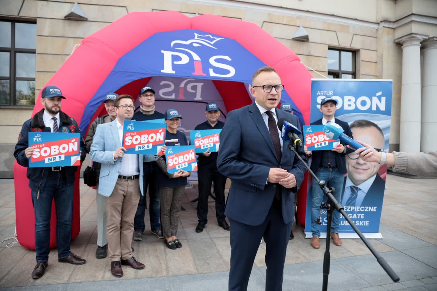 Artur Soboń podsumował swoją kampanię wyborczą 2 pm_SOBON-131023-007.jpg