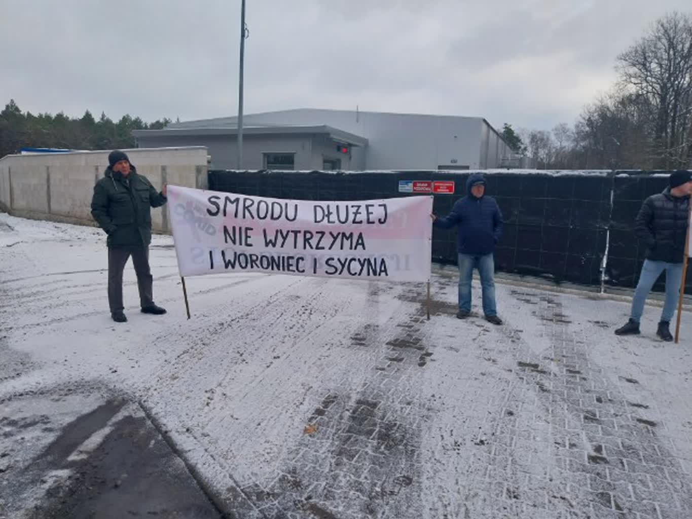 Gehenna mieszkańców Worońca. Chodzi o uciążliwe zapachy z miejscowej oczyszczalni 2 -2141596302415855661.jpg