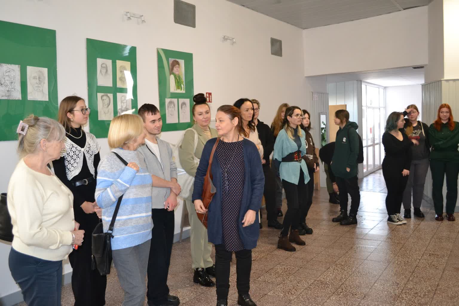 W Zamościu brakuje wolontariuszy stałych. Co jest tego przyczyną? 3 406556002_401483382203676_275549535747444049_n.jpg