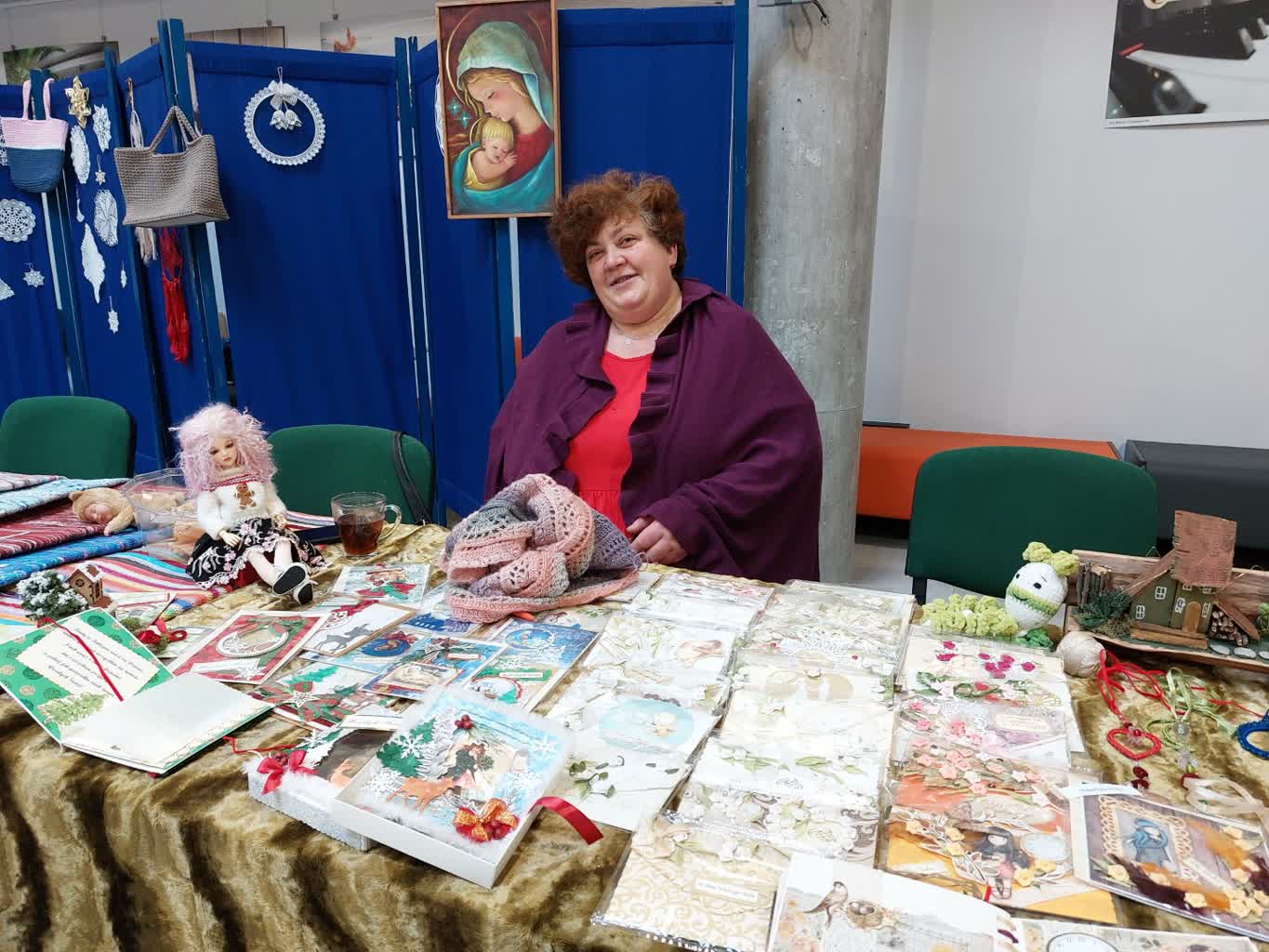 Puławski "Dom Chemika" w świątecznej odsłonie. Trwa bożonarodzeniowy kiermasz 2 20231217_112105.jpg