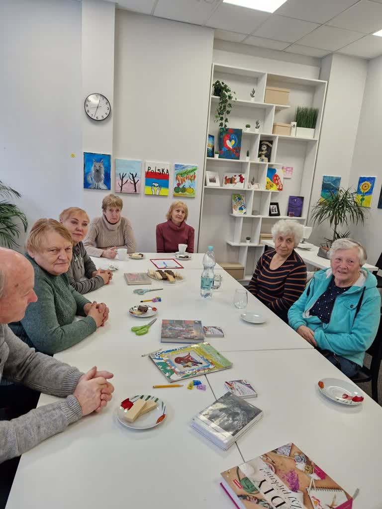 "Mamy z kim porozmawiać". Lubelska fundacja aktywizuje ukraińskich seniorów 2 408762799_369698008783905_6127068702545790541_n.jpg