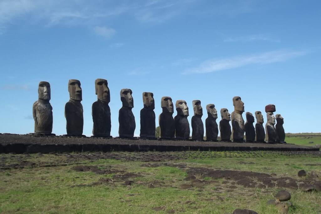 easter island 839892 1280 2023 12 09 105018