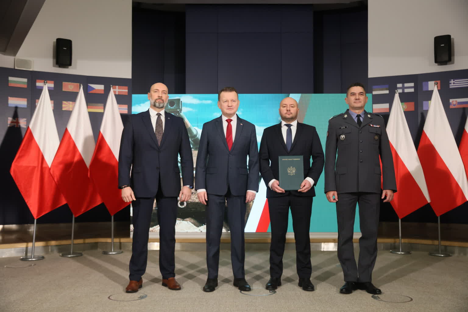 Kolejne armatohaubice Krab dla Wojska Polskiego 2 mid-23c08016.jpg