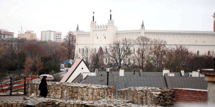 2022-11-16T10:07:13:20 ,  Fot. Piotr Michalski  2022.11.16 . LUBLIN . DESZCZOWA POGODA .
FOT. PIOTR MICHALSKI