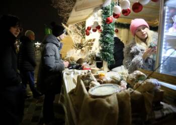 pm jarmark 181223 004 2023 12 18 214619