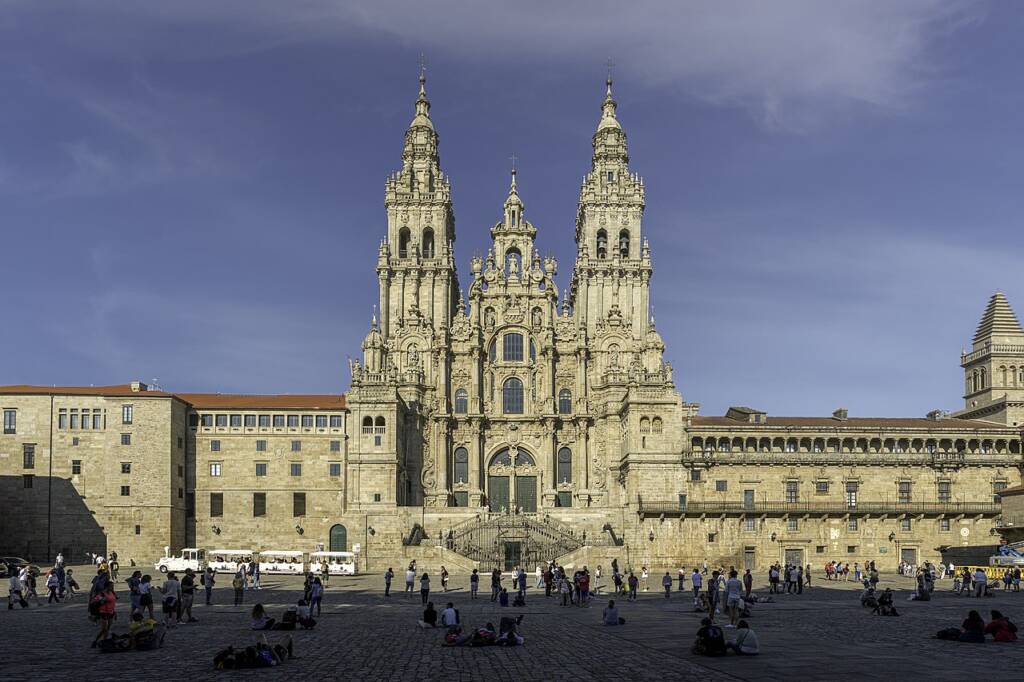 santiago cathedral 2021 west panorama 2023 12 26 143704