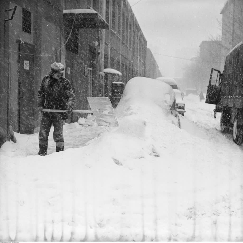 45 lat temu rozpoczęła się Zima Stulecia 3 zima 2.jpg