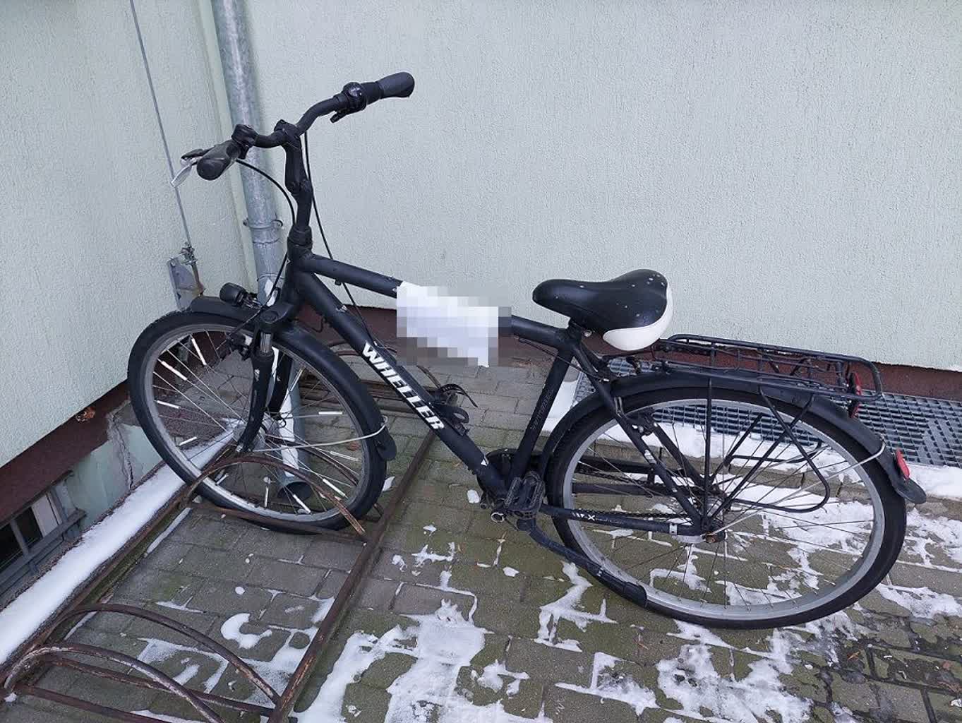 Ukradł samochód policjantowi. Grozi mu więzienie 2 343-234720.jpg