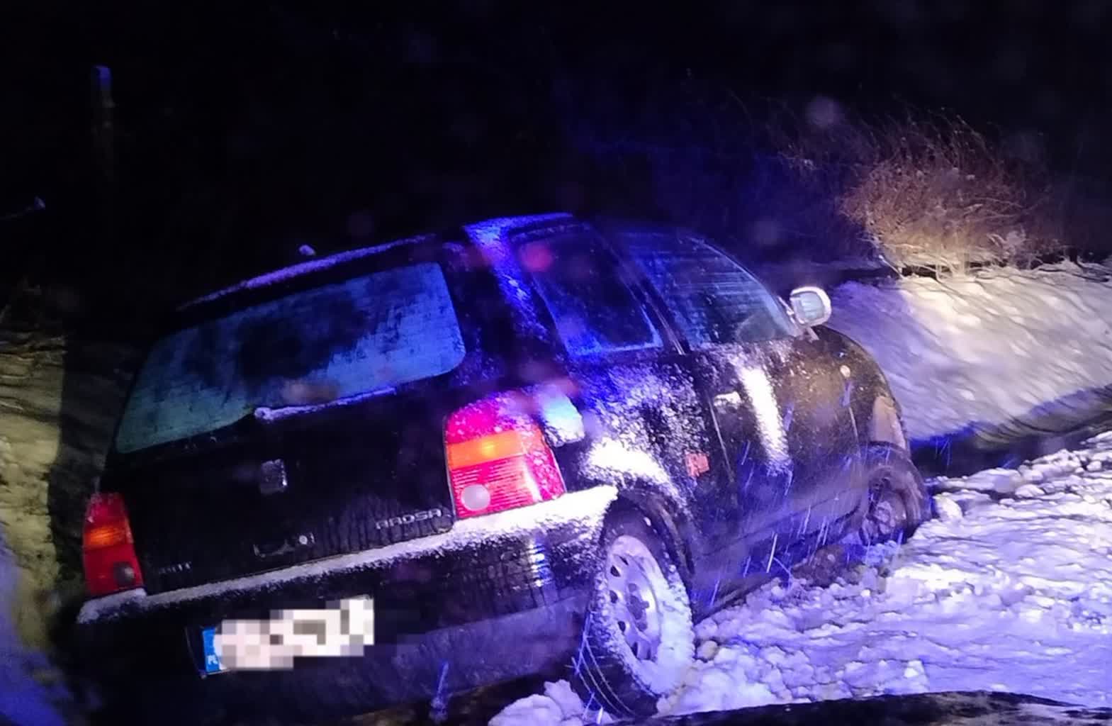 30-latek jazdę autem zakończył w areszcie. Jednak lista jego przewinień jest znacznie dłuższa 2 353-235391.jpg