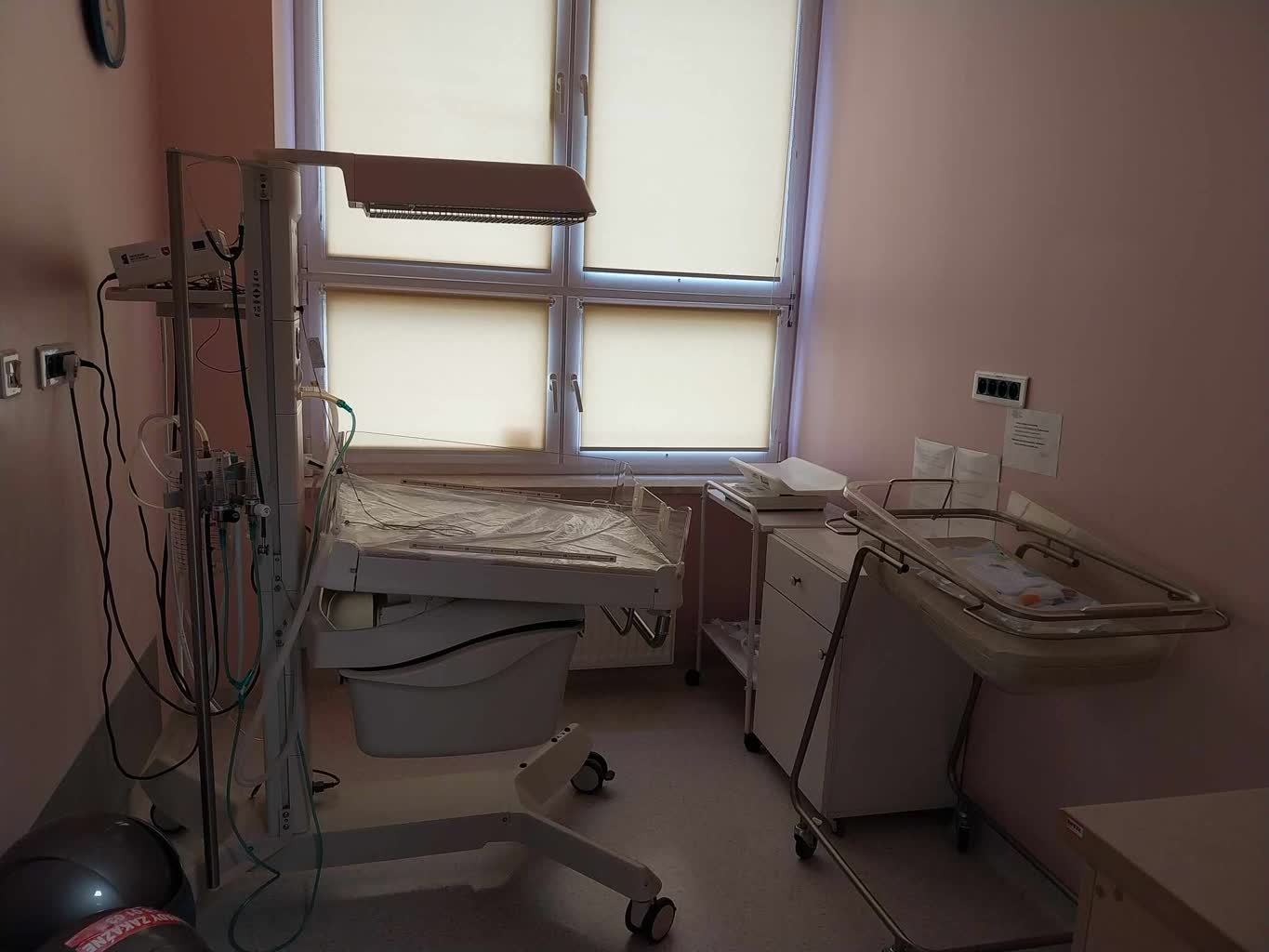 "Jesteśmy dla naszych pacjentek". Szpital w Hrubieszowie wyróżniony w rankingu Fundacji Rodzić po Ludzku 2 419697607_700554888938833_5318770729144283363_n.jpg