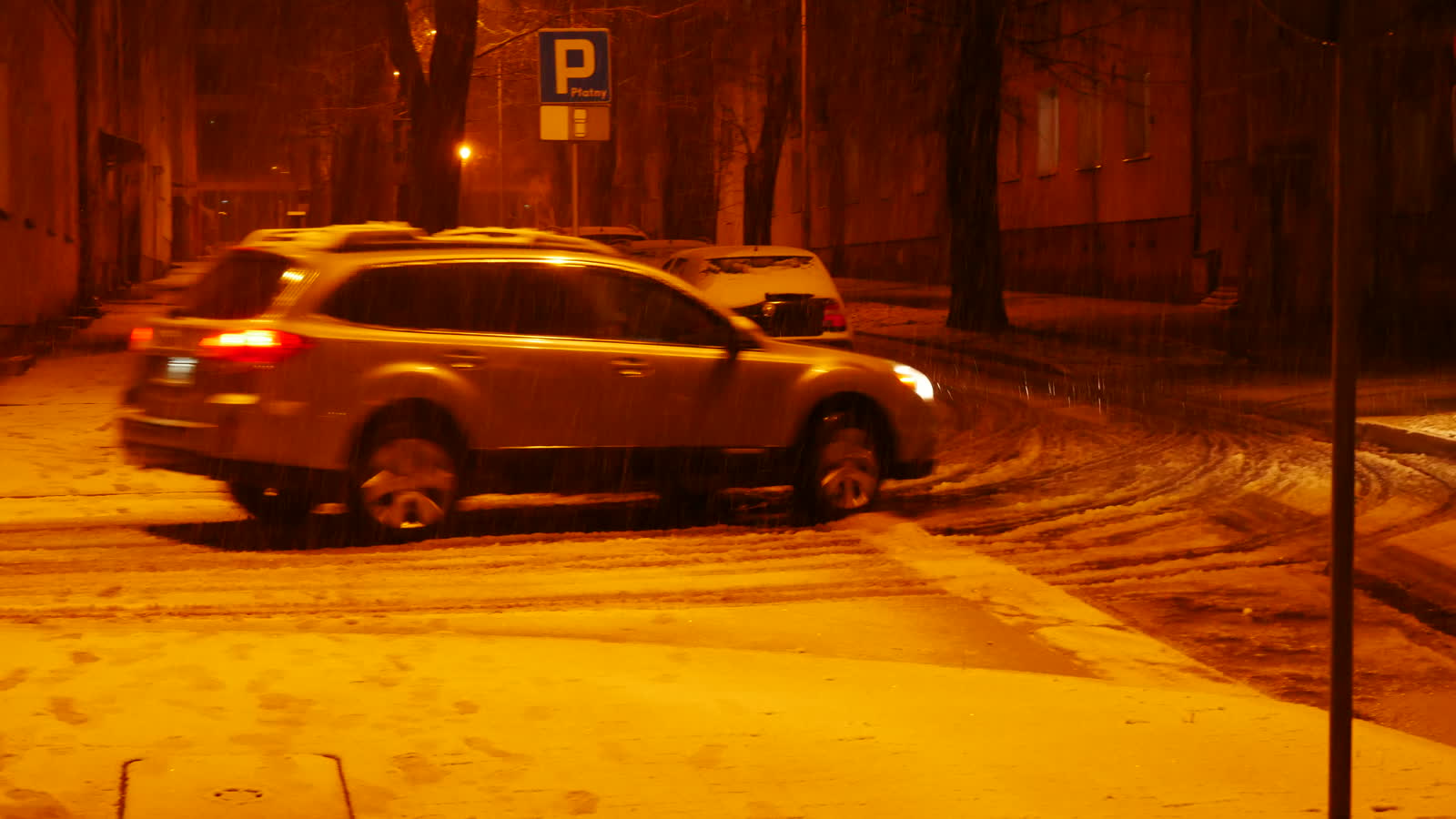 Śnieg na Lubelszczyźnie. Opady utrudniają jazdę kierowcom 2 P1130876.JPG