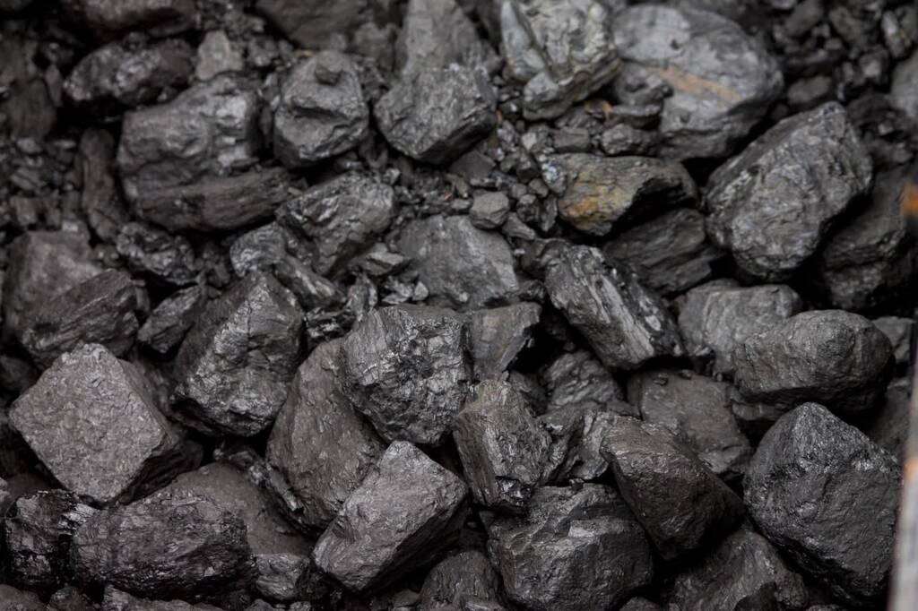 Senior oszukany podczas zakupu węgla 1 coal 842468 1280 2024 02 15 055902