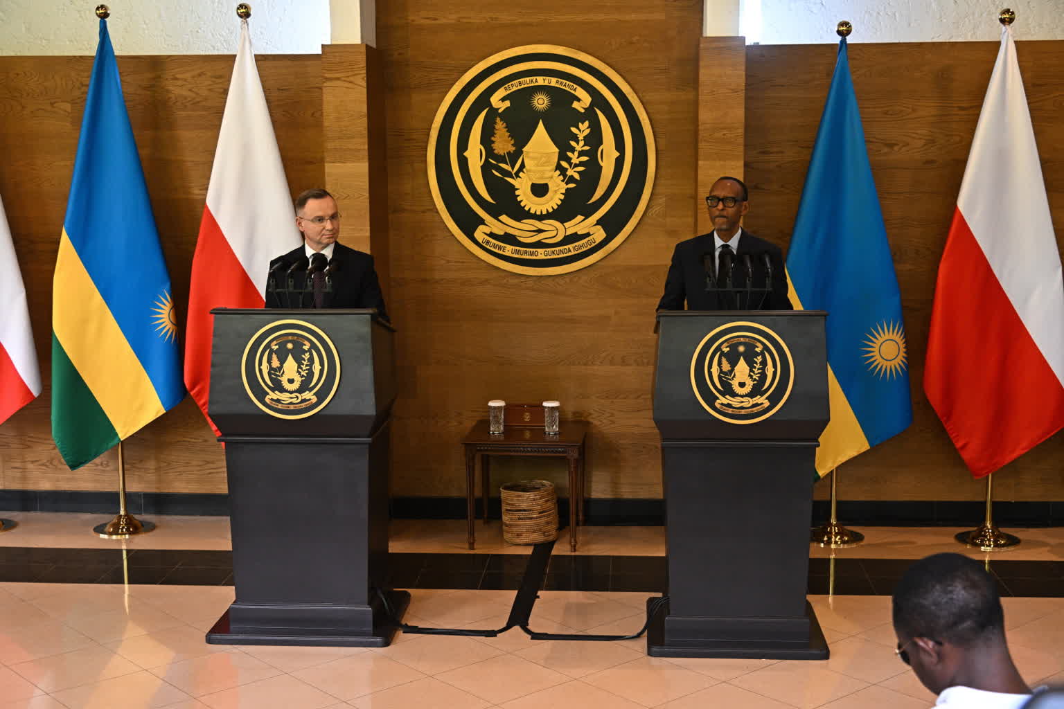Prezydent z wizytą w Rwandzie. Podpisano dwie umowy dotyczące współpracy 3 mid-24207325.jpg