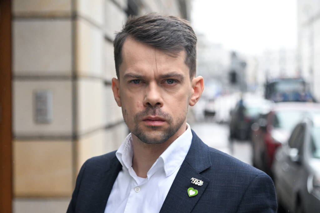 mid 24212008 2024 02 13 114715