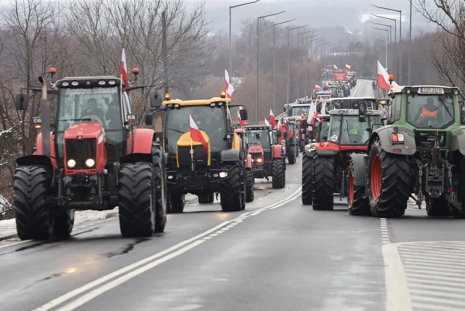 Protest rolników. Blokady jeszcze w kilku miejscach w Lubelskiem [ZDJĘCIA, WIDEO]