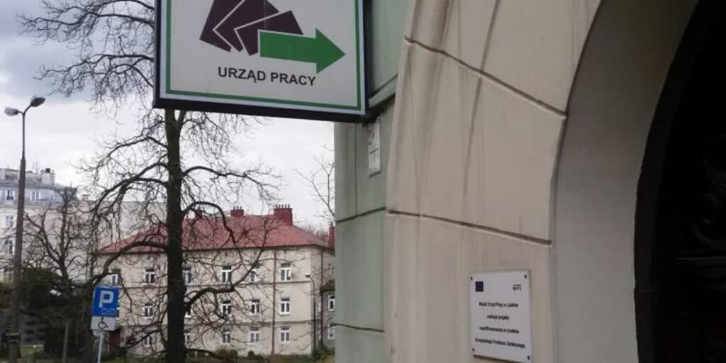 urzad pracy 2020 03 16 165728 2020 05 22 222645 750x375 2023 03 14 130815 2024 02 01 191450