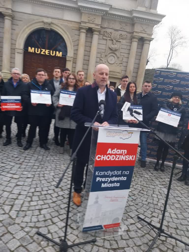 Biała Podlaska: Adam Chodziński przedstawił program wyborczy i kandydatów na radnych 2 257f4386-3d70-498d-81bd-511c29169284.jpg