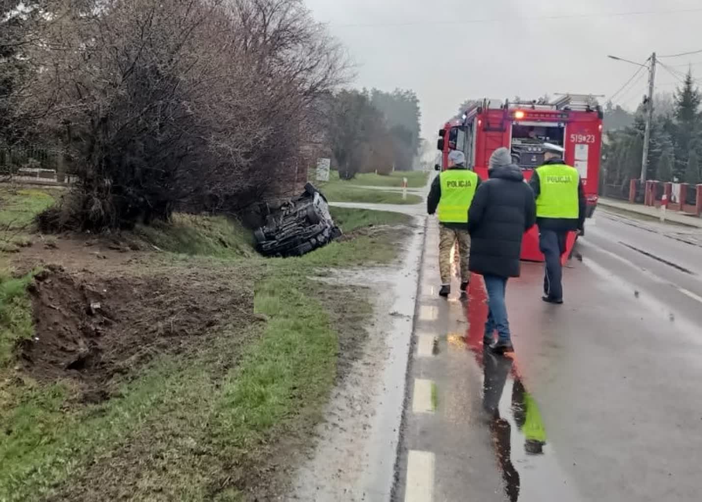 Tragiczny wypadek na DK19. Nie żyje mężczyzna 2 356-238697.jpg