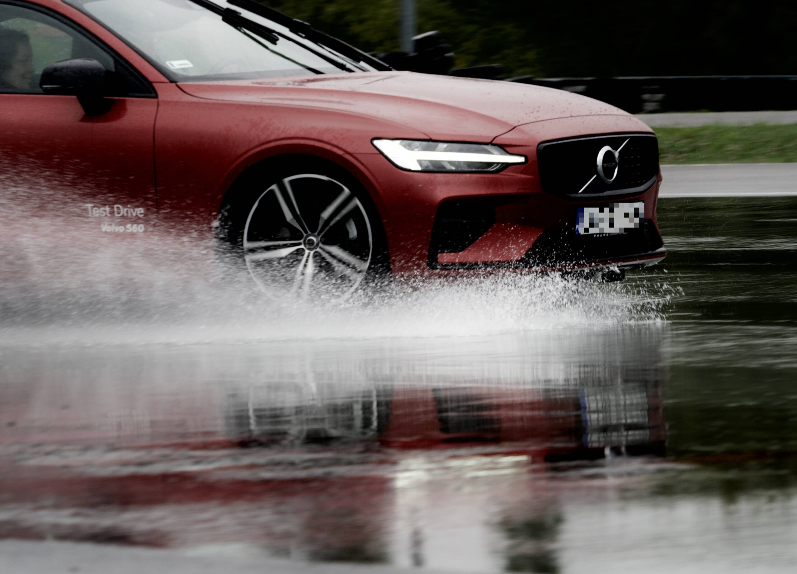 Specjalny tor czeka. Bezpłatne szkolenie z okazji Dnia Kobiet 2 AEB997AA-CC11-44BD-AC27-6FB1ADDCB929.jpg